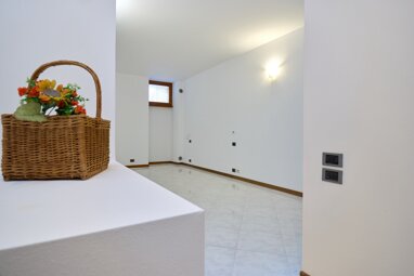 Apartment zum Kauf 198.000 € 1 Zimmer 40 m² Malcesine 37018