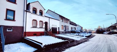 Reihenmittelhaus zum Kauf 139.000 € 5 Zimmer 130 m² 850 m² Grundstück Zur Freilichtbühne 32 Hülzweiler Schwalbach 66773