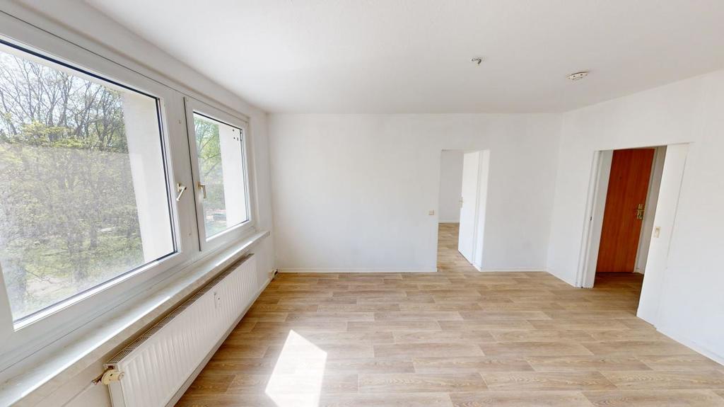 Wohnung zur Miete 365 € 3 Zimmer 72,6 m²<br/>Wohnfläche 3.<br/>Geschoss Apollostr. 11 Zentrum 013 Chemnitz 09111