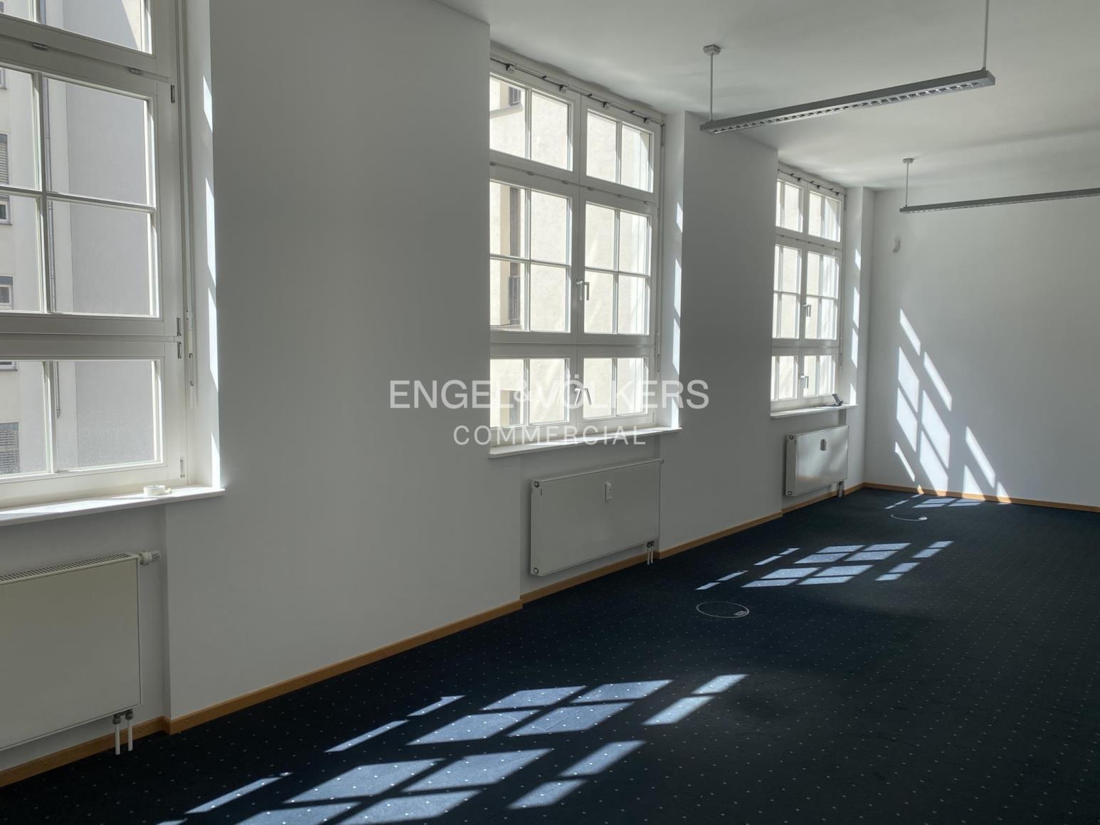 Büro-/Praxisfläche zur Miete 27 € 602 m²<br/>Bürofläche ab 602 m²<br/>Teilbarkeit Charlottenburg Berlin 10719