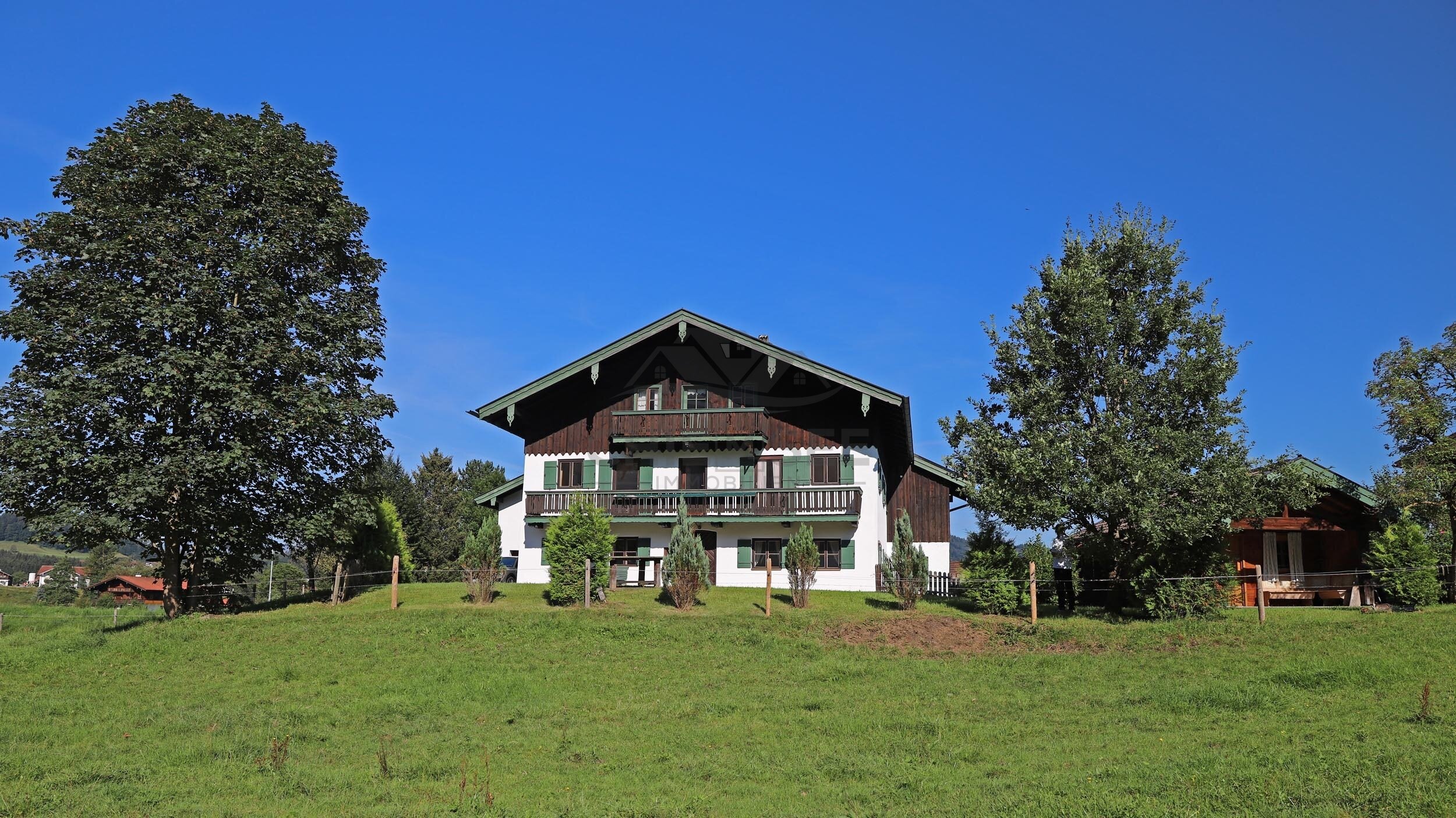 Bauernhaus zum Kauf 890.000 € 6 Zimmer 169 m²<br/>Wohnfläche 1.075 m²<br/>Grundstück ab sofort<br/>Verfügbarkeit Reichenhaller Straße 47 Inzell Inzell 83334