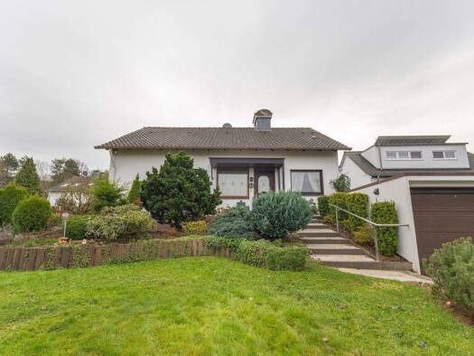 Einfamilienhaus zum Kauf 215.000 € 5 Zimmer 122 m² 717 m² Grundstück Mitte Menden 58706