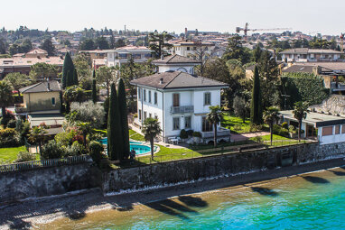 Villa zum Kauf 16 Zimmer 310 m² 2.550 m² Grundstück Desenzano del Garda 25015