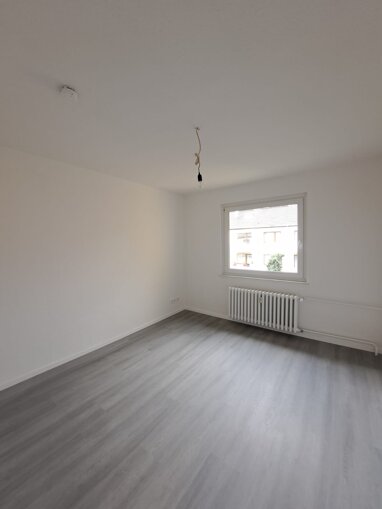 Wohnung zur Miete 319 € 2 Zimmer 44 m² 2. Geschoss Singstr. 9 Mittelmeiderich Duisburg 47137