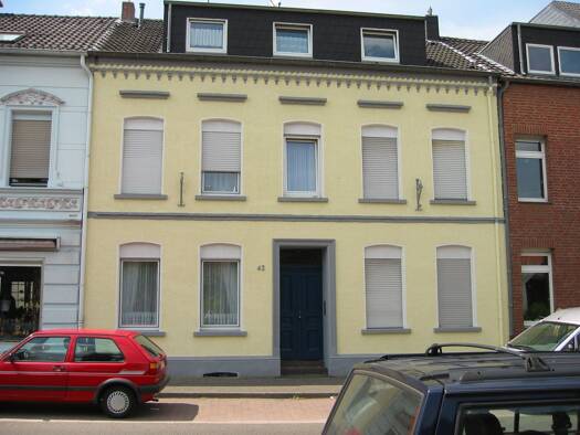 Mehrfamilienhaus zum Kauf 310.000 € 13 Zimmer 261 m² 602 m² Grundstück Holt Mönchengladbach 41069