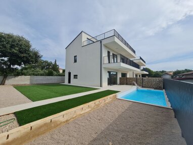 Haus zum Kauf 430.000 € 5 Zimmer 211 m² 44 m² Grundstück Kornic