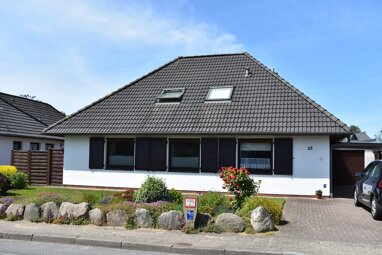 Einfamilienhaus zum Kauf 298.000 € 6 Zimmer 183 m² 967 m² Grundstück Bredstedt 25821
