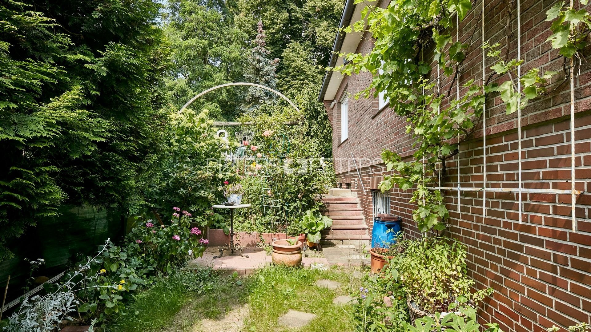 Haus zum Kauf 599.000 € 5 Zimmer 180,4 m²<br/>Wohnfläche 735 m²<br/>Grundstück Innenstadt, Bez. 9 Geesthacht 21502