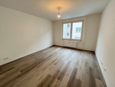 Wohnung zur Miete 349 € 1 Zimmer 40 m² 1. Geschoss Schönaichstr. 7 Altendorf Essen 45143