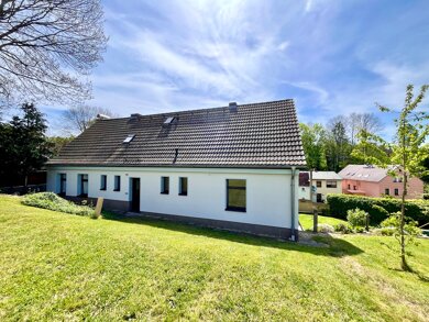 Einfamilienhaus zum Kauf 169.000 € 4 Zimmer 130 m² 1.163 m² Grundstück Glauchau Glauchau 08371