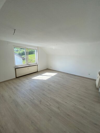 Wohnung zur Miete 599 € 3 Zimmer 70 m² 2. Geschoss frei ab sofort An der Sommerseite 23 Bad Hersfeld Bad Hersfeld 36251