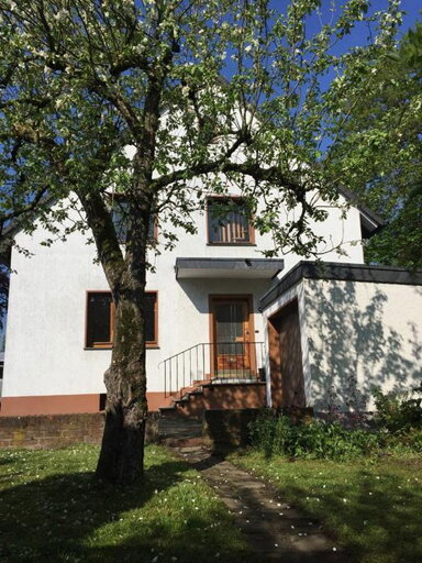 Mehrfamilienhaus zum Kauf provisionsfrei 298.000 € 8 Zimmer 158 m² 760 m² Grundstück Am Alten Friedhof 7 Hirschkampsiedlung Waltrop 45731