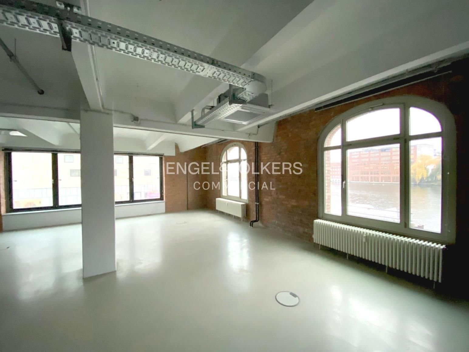 Büro-/Praxisfläche zur Miete 25 € 213 m²<br/>Bürofläche ab 213 m²<br/>Teilbarkeit Kreuzberg Berlin 10245