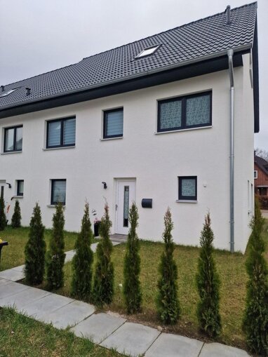 Doppelhaushälfte zur Miete 2.280 € 5 Zimmer 186 m² 300 m² Grundstück Wahlbezirk 013 Pinneberg 25421