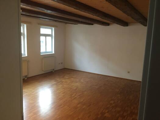 Wohnung zur Miete 640 € 1 Zimmer 61 m² Geschoss 2/3 frei ab sofort Hauptstraße 45 Bönnigheim 74357