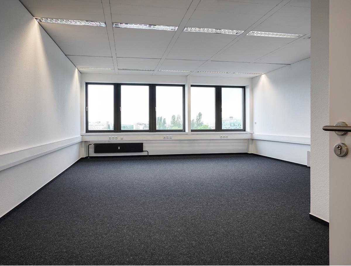 Bürofläche zur Miete 450 € 36,4 m²<br/>Bürofläche ab 36,4 m²<br/>Teilbarkeit Carl-Legien-Str. 15 Bieber Offenbach 63073