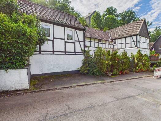 Einfamilienhaus zum Kauf 119.000 € 4 Zimmer 135 m² 509 m² Grundstück Grevenstein Meschede 59872