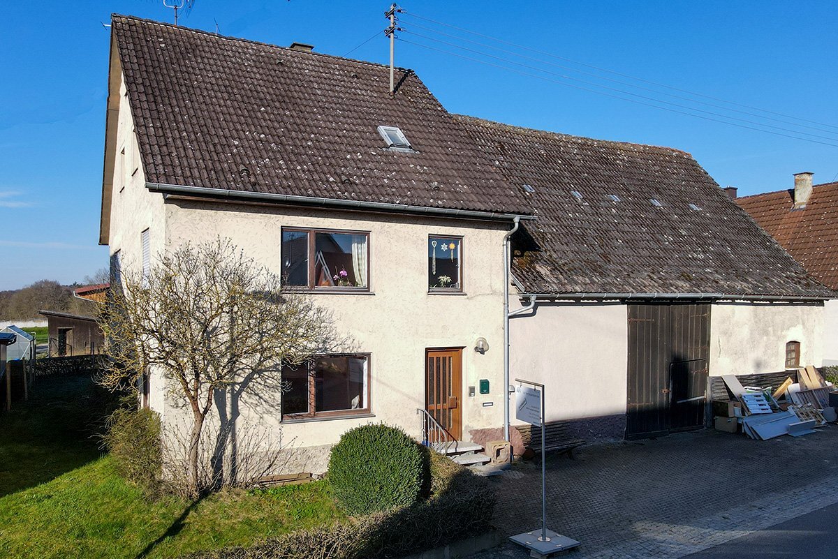 Mehrfamilienhaus zum Kauf 195.000 € 7 Zimmer 160,6 m²<br/>Wohnfläche 564 m²<br/>Grundstück Geisingen Pfronstetten 72539