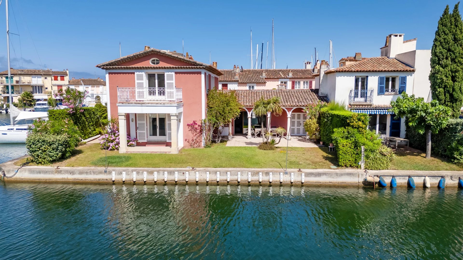 Einfamilienhaus zum Kauf 5.700.000 € 6 Zimmer 241 m²<br/>Wohnfläche 400 m²<br/>Grundstück PORT GRIMAUD 83580