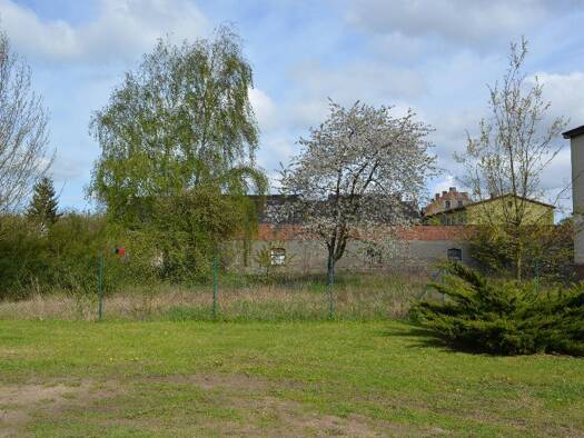 Grundstück zum Kauf 20.000 € 1.562 m² Grundstück Maasdorf Südliches Anhalt 06388