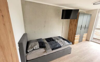 Wohnung zur Miete Wohnen auf Zeit 1.040 € 1 Zimmer 23 m² frei ab 31.03.2025 Ludwigsburger Str. 0 Zuffenhausen Stuttgart Zuffenhausen 70435