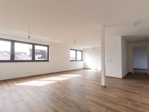 Wohnung zur Miete 950 € 2 Zimmer 95 m² Geschoss 2/3 frei ab sofort Engers Neuwied 56566