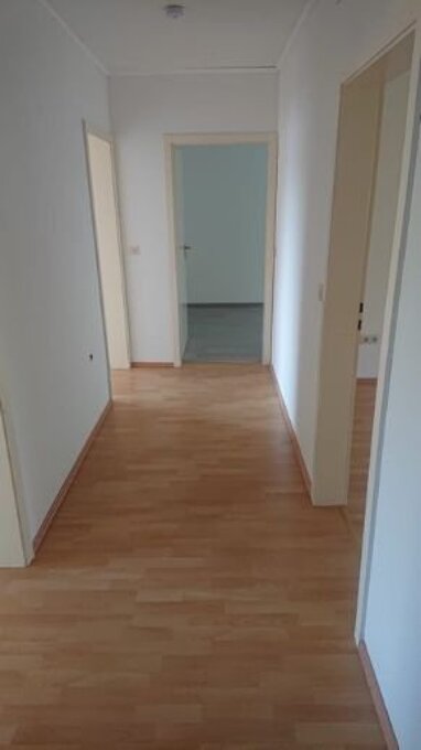 Wohnung zur Miete 780 € 3 Zimmer 90 m² Aussiger Straße 23a Kerngebiet Waldkraiburg 84478