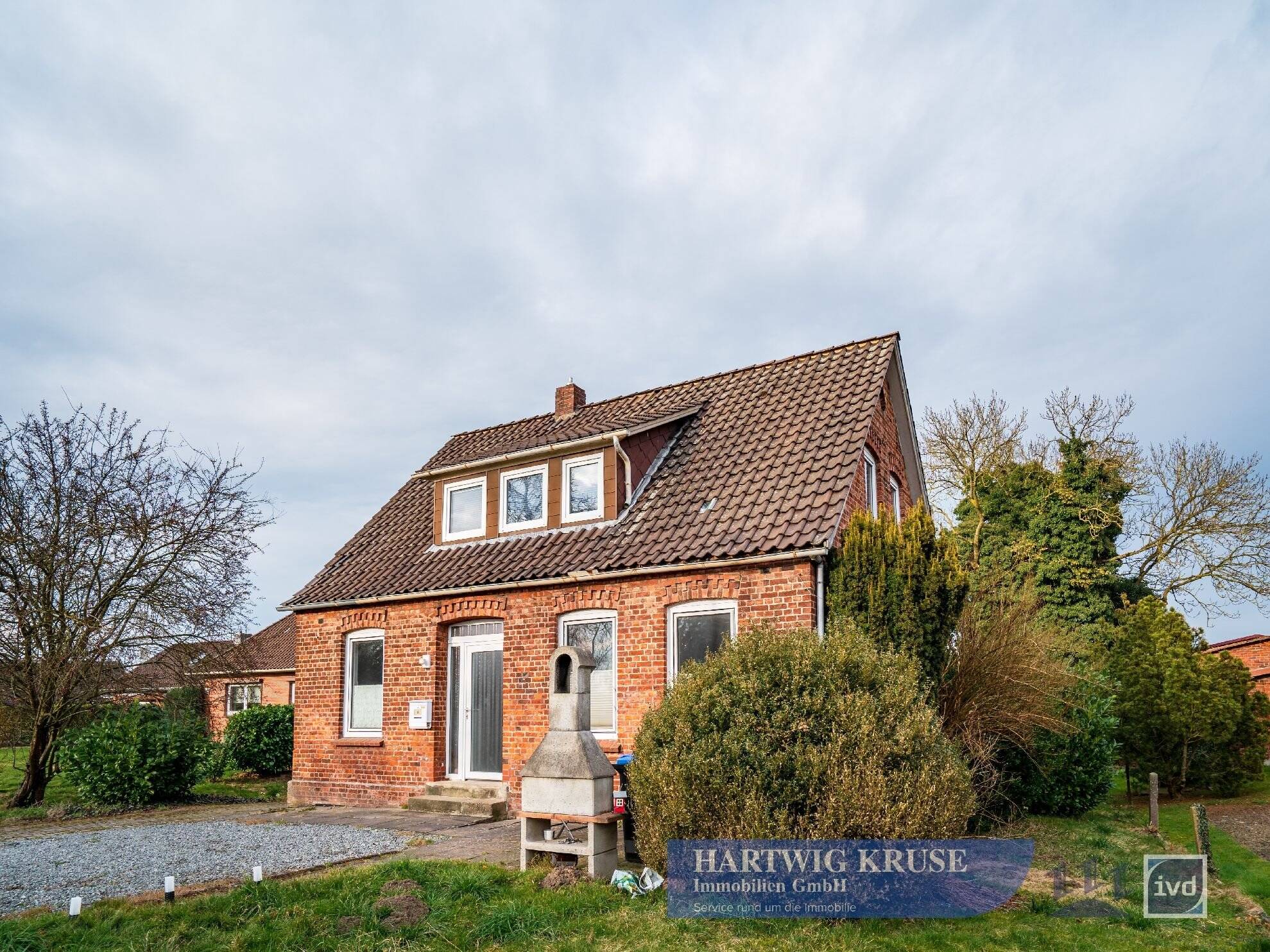Mehrfamilienhaus zum Kauf · als Kapitalanlage geeignet