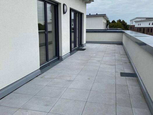 Wohnung zur Miete 1.784 € 4 Zimmer 132,6 m² EG frei ab sofort Lönsweg 38 Stade 21680