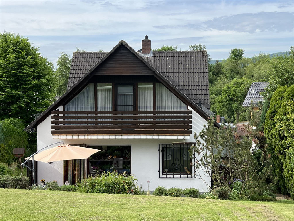 Einfamilienhaus zum Kauf 480.000 € 5 Zimmer 138,9 m²<br/>Wohnfläche 979 m²<br/>Grundstück Ab sofort<br/>Verfügbarkeit Harleshausen Kassel 34128