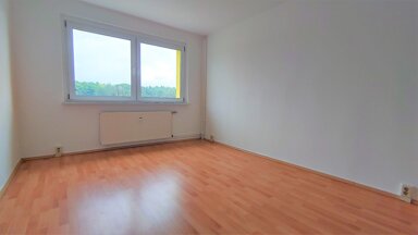 Wohnung zur Miete 336 € 3 Zimmer 56 m² 2. Geschoss frei ab 01.03.2025 Gossa Muldestausee / Gossa 06774