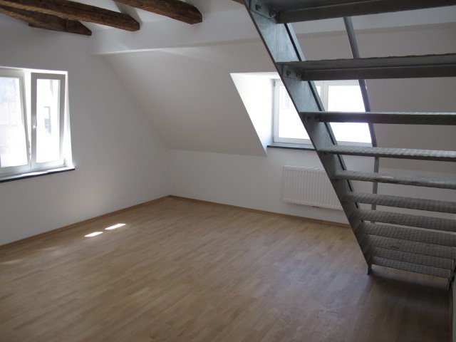 Wohnung zur Miete 995 € 3 Zimmer 106 m²<br/>Wohnfläche 2. Stock<br/>Geschoss 01.09.2024<br/>Verfügbarkeit Schwabacherstr. 129 Südstadt 31 Fürth 90763