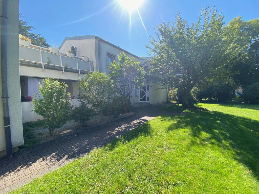 * Wohnen mit Traumhafter Terrasse ! *   * PROVISIONSFREI !* 2 Zimmer- ETW in Düsseldorf- Hassels !