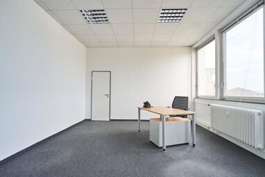 Bürofläche zur Miete 12 € 34,3 m² Bürofläche teilbar ab 34,3 m² Großbeerenstraße 2 Mariendorf Berlin 12107
