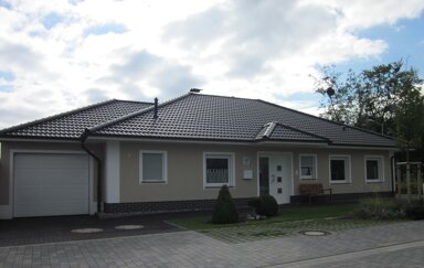 Bungalow zum Kauf provisionsfrei 420.000 € 4 Zimmer 133 m² 545 m² Grundstück Bückeburg Bückeburg 31675