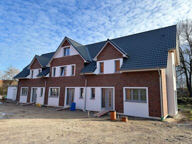 Reihenmittelhaus zur Miete 1.900 € 5,5 Zimmer 155 m² 300 m² Grundstück Blasfeld 10r Wulfsdorf Lübeck 23560