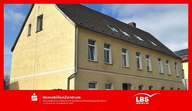 Mehrfamilienhaus zum Kauf 347.500 € 19 Zimmer 352 m²<br/>Wohnfläche 546 m²<br/>Grundstück Schweriner Viertel Güstrow 18273