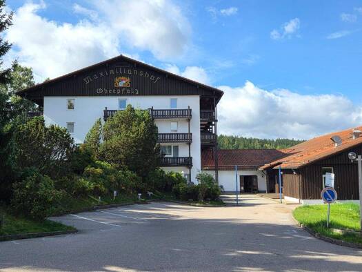 Wohnung zum Kauf provisionsfrei 24.000 € 1 Zimmer 30 m² 2. Geschoss Böhmischbruck Vohenstrauß 92648