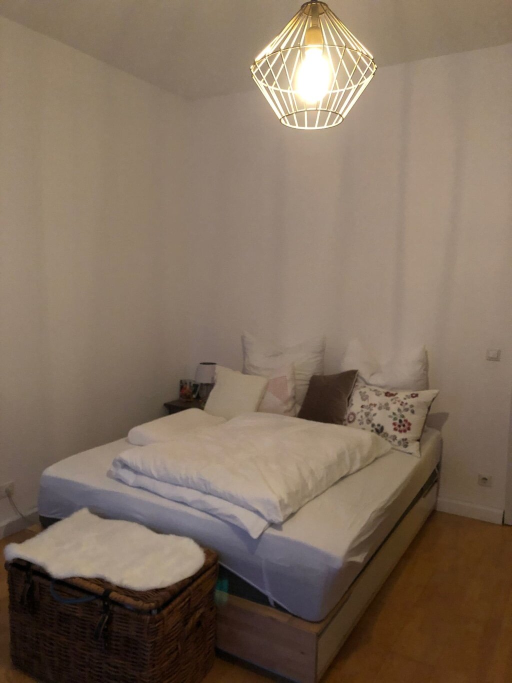 Wohnung zur Miete Wohnen auf Zeit 2.100 € 2 Zimmer 65 m²<br/>Wohnfläche ab sofort<br/>Verfügbarkeit Veteranenstraße Mitte Berlin 10119