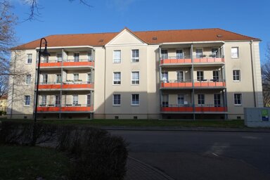 Wohnung zur Miete 400 € 2 Zimmer 53,3 m² 2. Geschoss frei ab 01.05.2025 Goethestraße 4 Braunsbedra Braunsbedra 06242