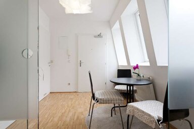 Wohnung zur Miete 550 € 1 Zimmer 44 m² Kniebisstraße 27 Ostheim Stuttgart 70188