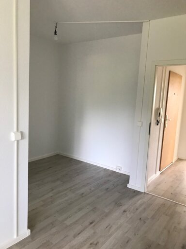 Wohnung zur Miete 276,15 € 3 Zimmer 55,2 m² 3. Geschoss frei ab sofort Außenring 22 Thurm Mülsen 08132