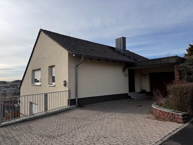 Einfamilienhaus zum Kauf 370.000 € 5 Zimmer 150 m² 735 m² Grundstück frei ab sofort Feuchtwangen Feuchtwangen 91555