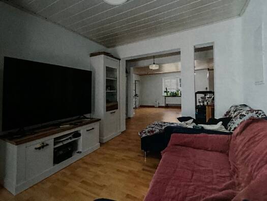Maisonette zur Miete 1.300 € 4 Zimmer 160 m² Geschoss 1/2 frei ab 01.03.2026 Landau Landau an der Isar 94405