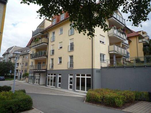 Laden zum Kauf 79.900 € 2 Zimmer 62,3 m² Verkaufsfläche Gotha 99867