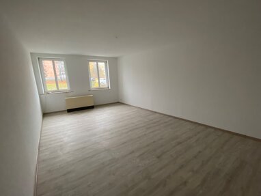 Wohnung zur Miete 440 € 4 Zimmer 110 m² Erdgeschoss Weißwasser/O.L. 02943