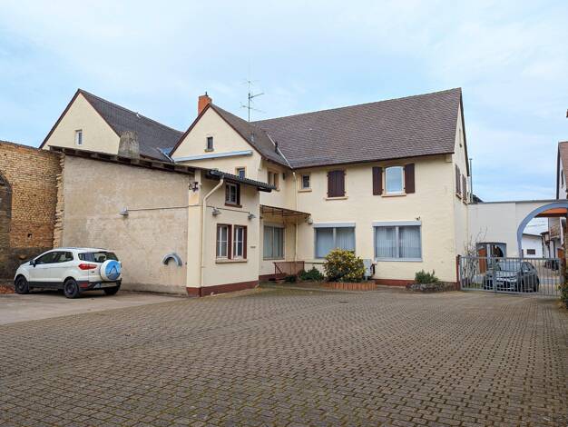 Mehrfamilienhaus zum Kauf provisionsfrei 550.000 € 9 Zimmer 115 m² 550 m² Grundstück frei ab sofort Meckenheim 67149