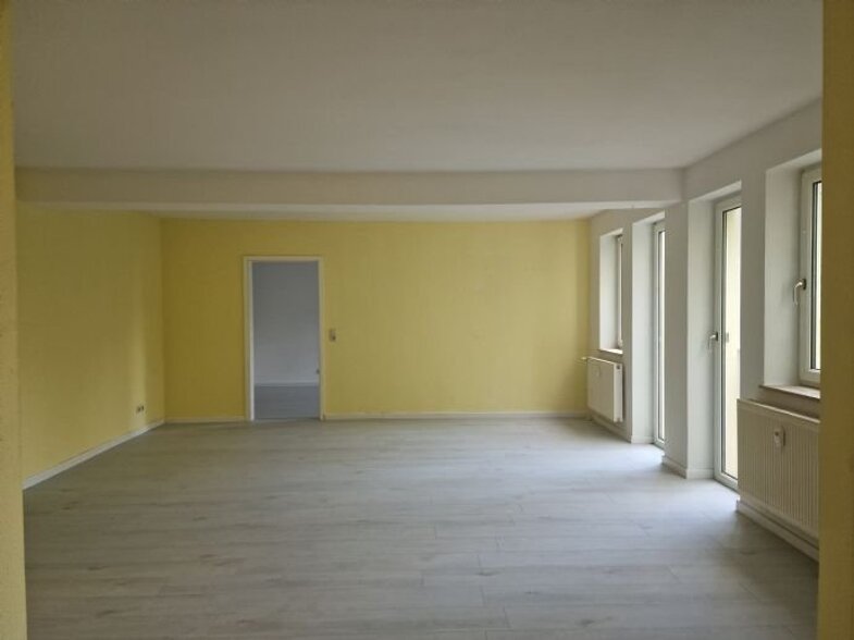 Wohnung zum Kauf provisionsfrei 44.700 € 2 Zimmer 65 m² 2. Geschoss frei ab sofort Straße des Friedens 50 Zschornewitz Gräfenhainichen 06772