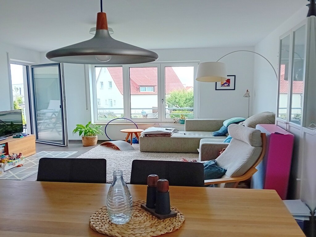 Wohnung zur Miete 1.250 € 3 Zimmer 104 m²<br/>Wohnfläche 1. Stock<br/>Geschoss Neunkirchen Neunkirchen am Brand 91077