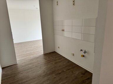 Wohnung zur Miete 391 € 2 Zimmer 36,5 m² 3. Geschoss frei ab 23.11.2024 Sattelhofstr. 24 Leutzsch Leipzig 04179